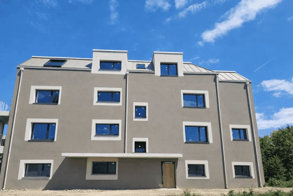 Mehrfamilienhaus Heinrich Bosshardstrasse in Winterthur – Bedachungsarbeiten